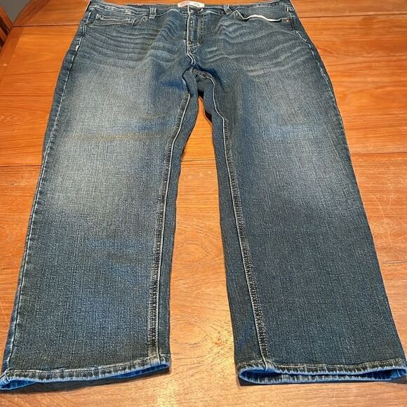 Levi’s Signature Athletic Jeans 38 x 30 - Picture 4 of 8